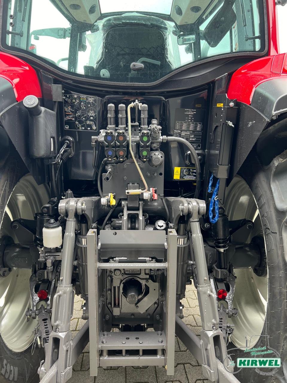 Traktor от тип Valtra A 105, Neumaschine в Blankenheim (Снимка 10)