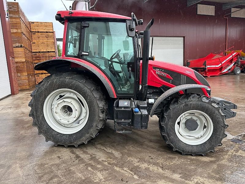 Traktor Türe ait Valtra A 105, Gebrauchtmaschine içinde Ostercappeln (resim 5)