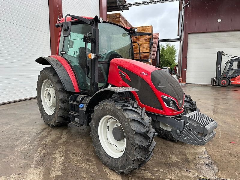 Traktor Türe ait Valtra A 105, Gebrauchtmaschine içinde Ostercappeln (resim 2)