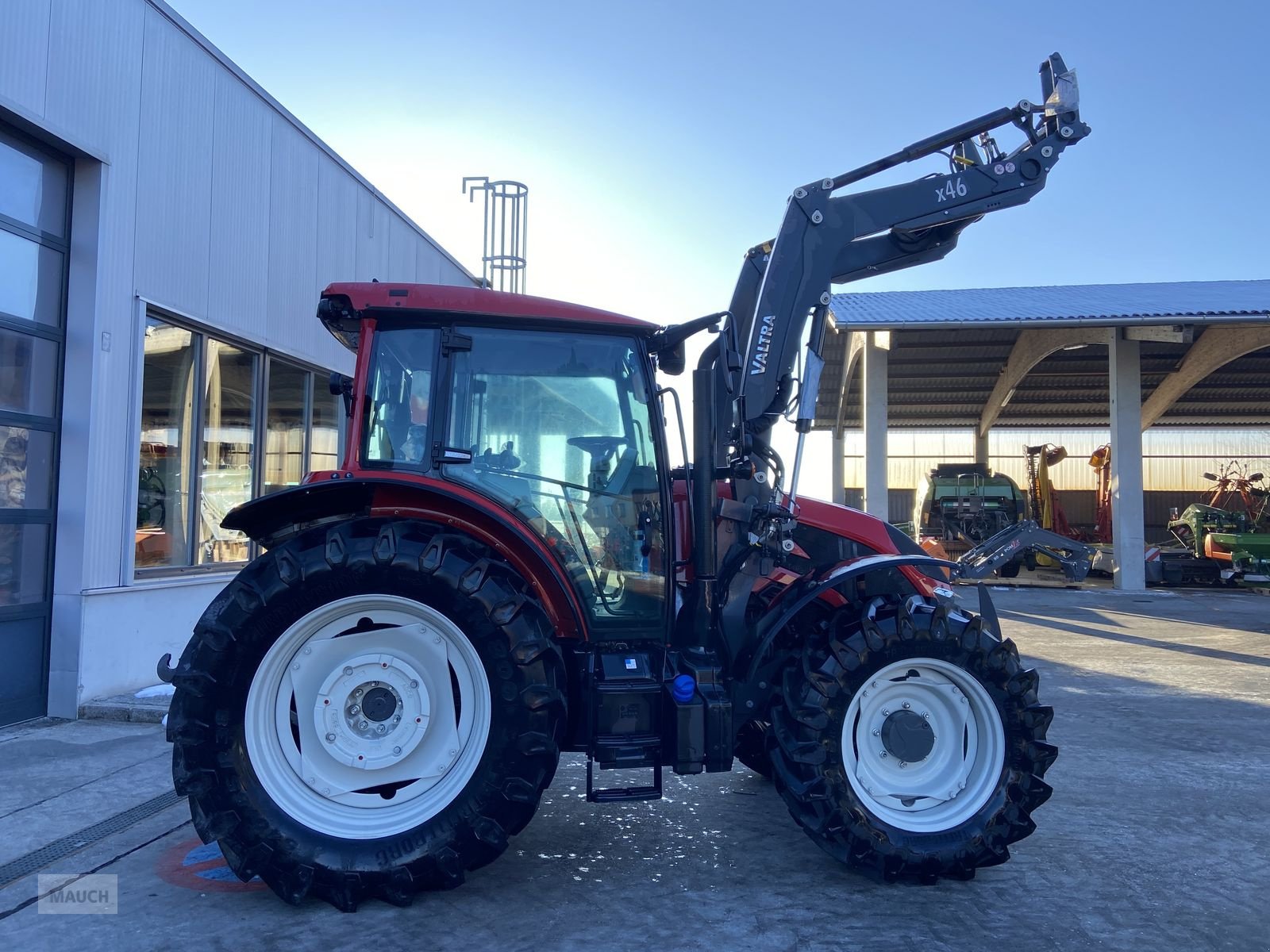 Traktor типа Valtra A 105, Neumaschine в Burgkirchen (Фотография 4)