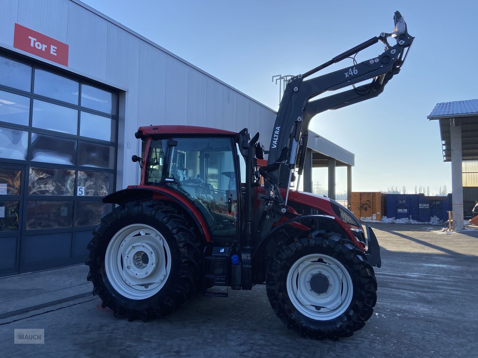 Traktor типа Valtra A 105, Neumaschine в Burgkirchen (Фотография 3)
