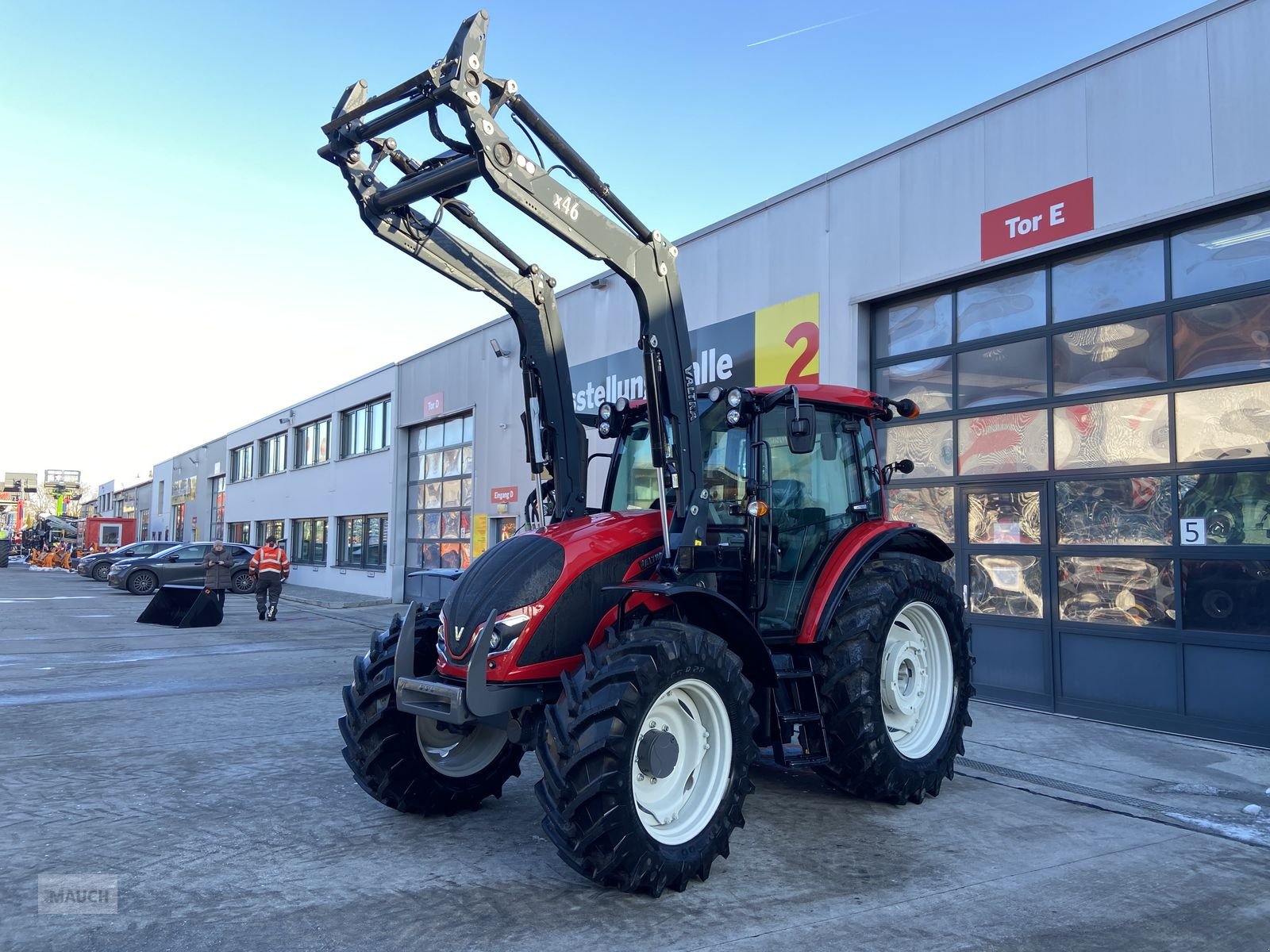 Traktor типа Valtra A 105, Neumaschine в Burgkirchen (Фотография 1)