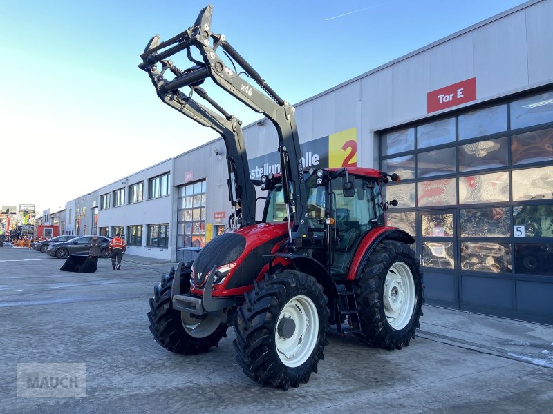 Traktor a típus Valtra A 105, Neumaschine ekkor: Burgkirchen