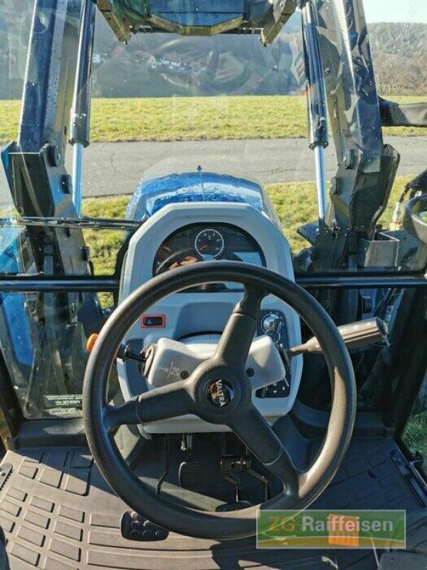 Traktor van het type Valtra A 114 H4, Gebrauchtmaschine in Bruchsal (Foto 3)