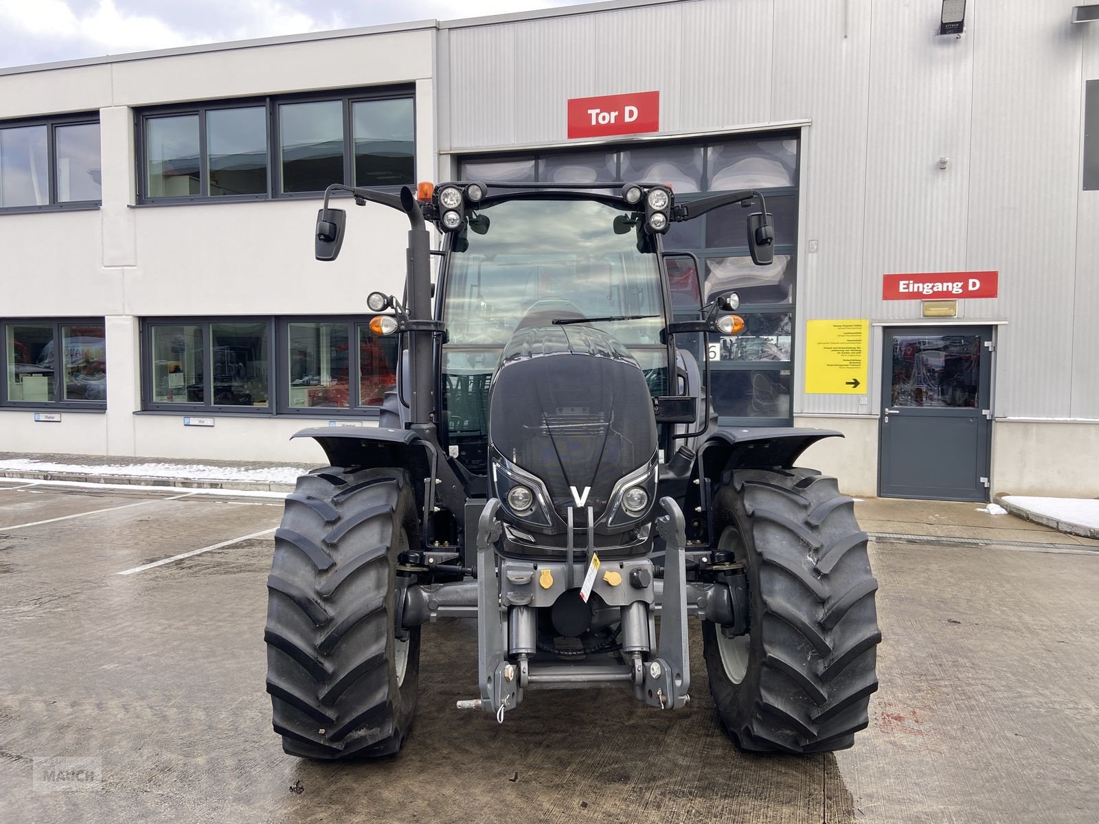 Traktor of the type Valtra A 114, Gebrauchtmaschine in Burgkirchen (Picture 2)