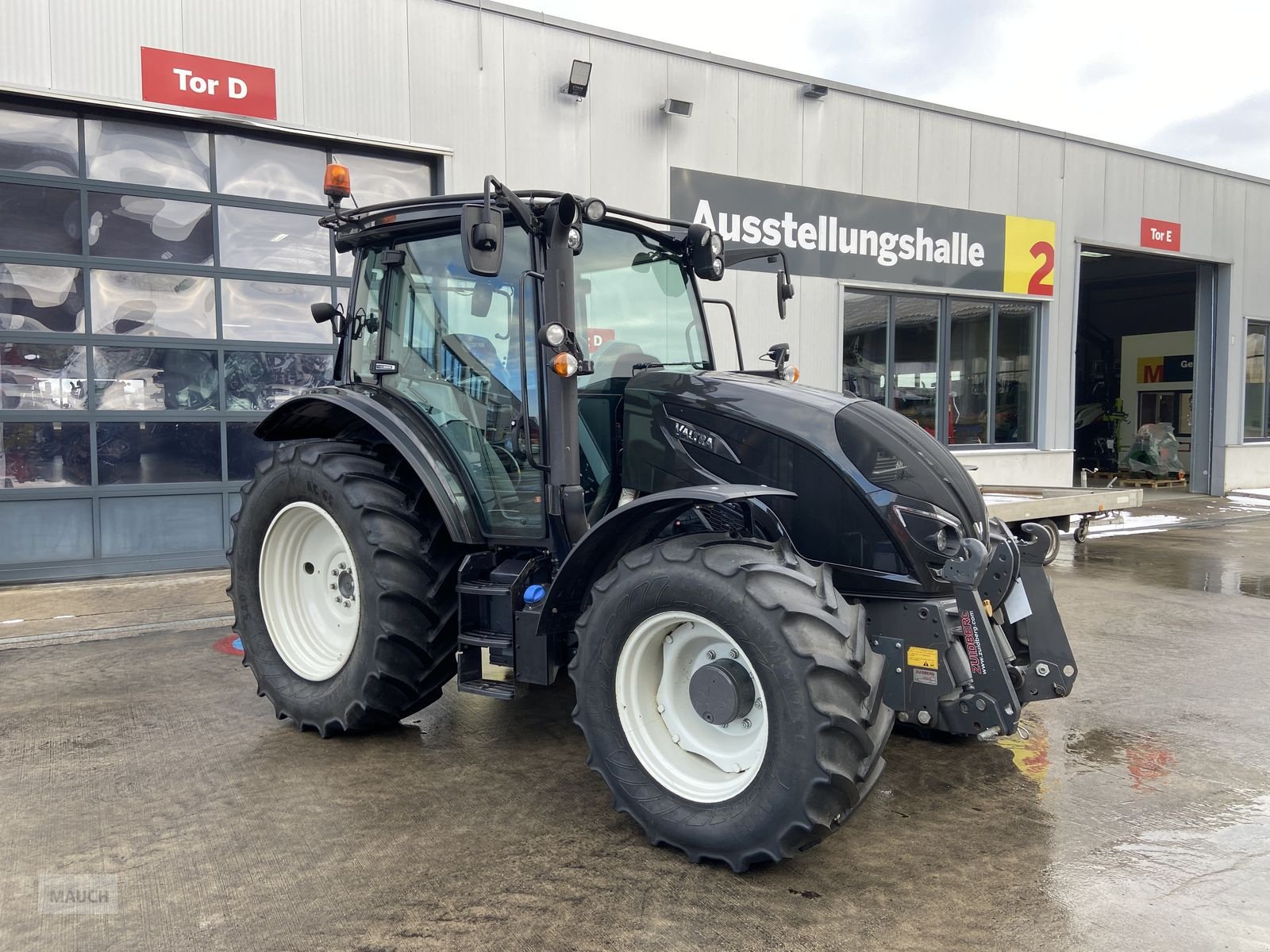 Traktor of the type Valtra A 114, Gebrauchtmaschine in Burgkirchen (Picture 3)
