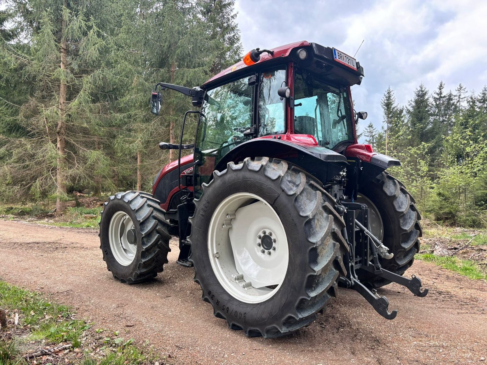 Traktor typu Valtra A 114, Gebrauchtmaschine w Burgkirchen (Zdjęcie 7)