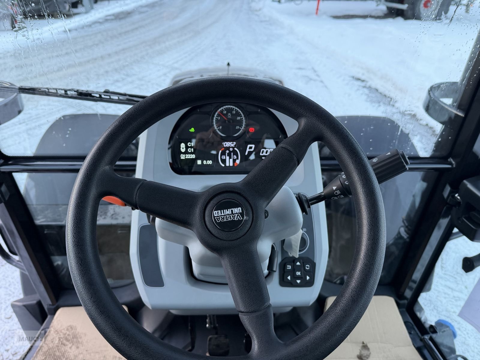 Traktor des Typs Valtra A 115, Neumaschine in Eben (Bild 14)