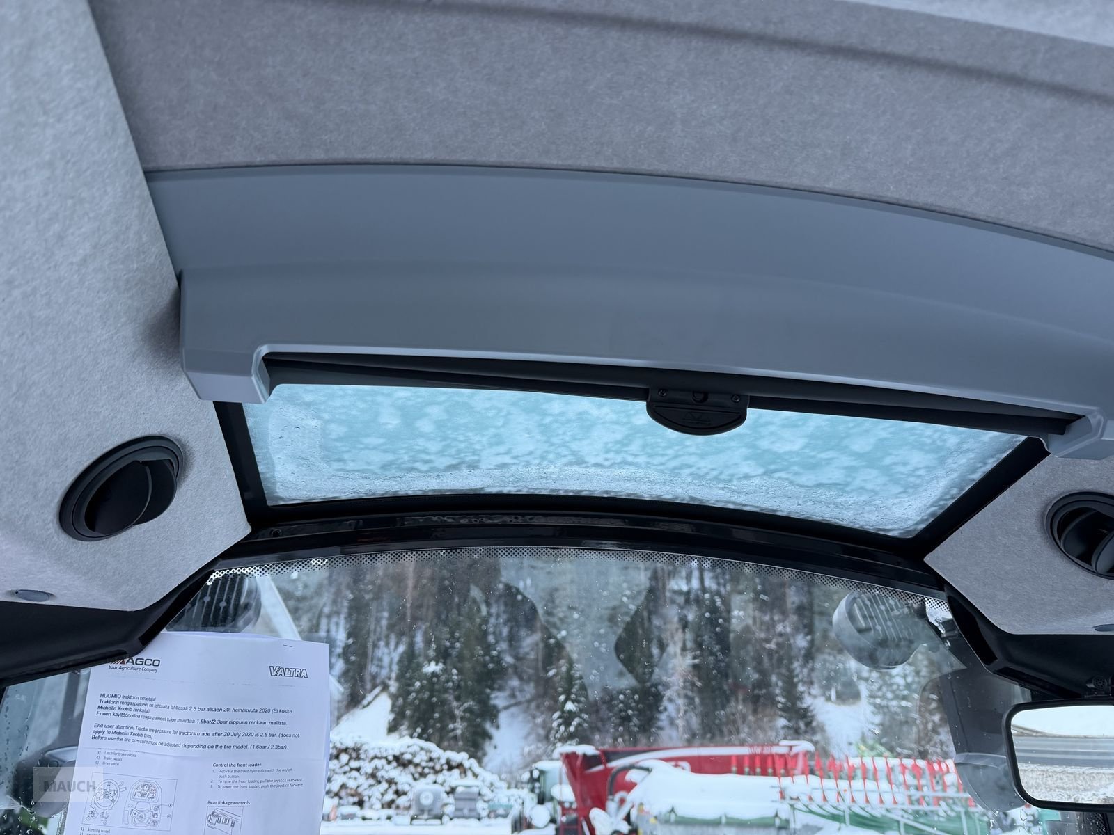 Traktor des Typs Valtra A 115, Neumaschine in Eben (Bild 15)