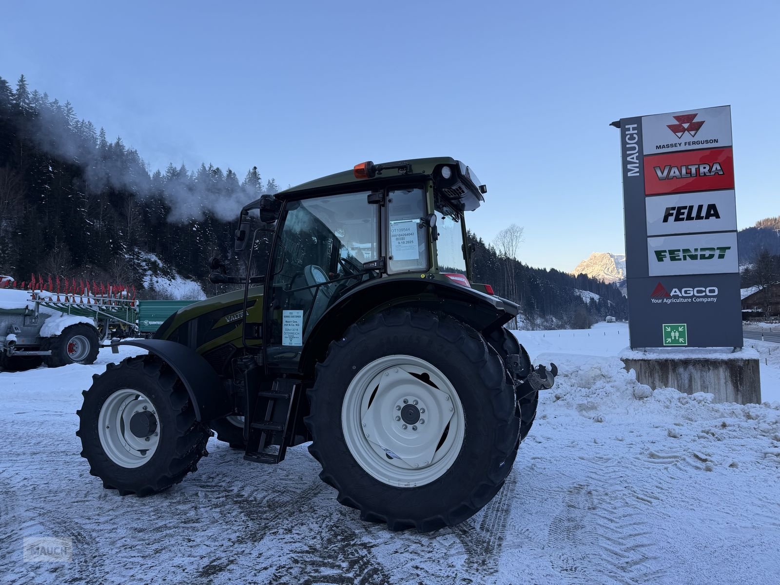 Traktor del tipo Valtra A 115, Neumaschine en Eben (Imagen 9)