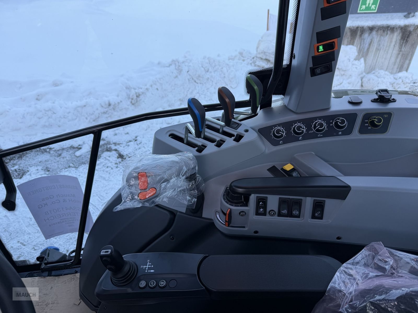 Traktor del tipo Valtra A 115, Neumaschine en Eben (Imagen 11)