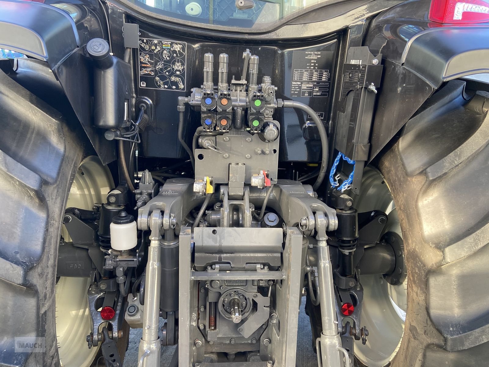 Traktor typu Valtra A 115, Gebrauchtmaschine v Burgkirchen (Obrázek 8)