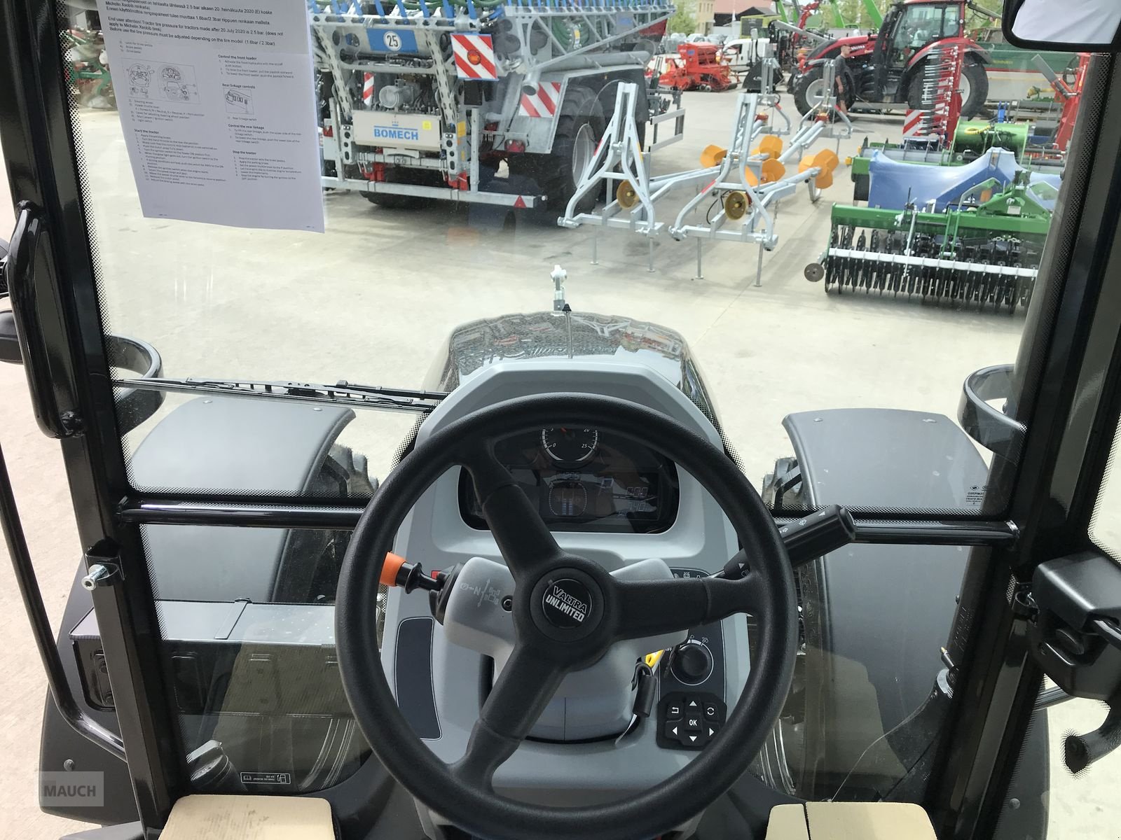 Traktor του τύπου Valtra A 115, Neumaschine σε Burgkirchen (Φωτογραφία 15)