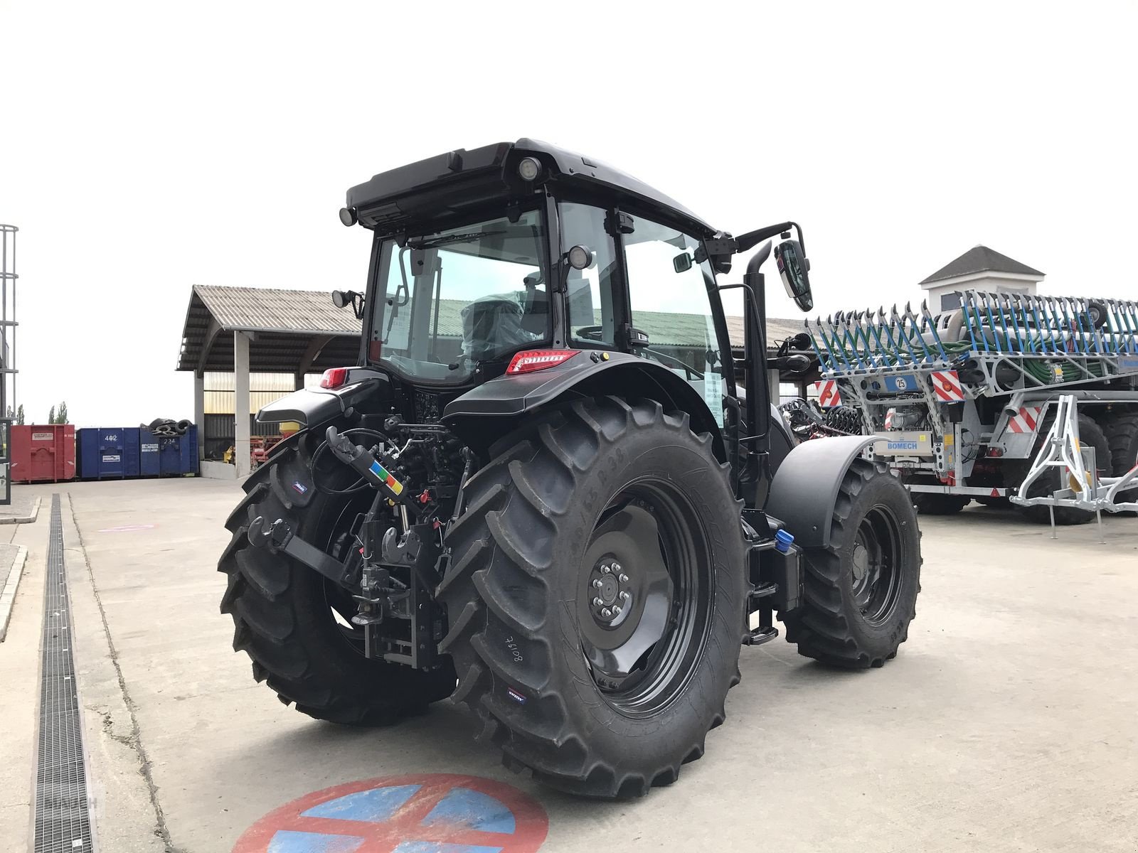 Traktor του τύπου Valtra A 115, Neumaschine σε Burgkirchen (Φωτογραφία 5)