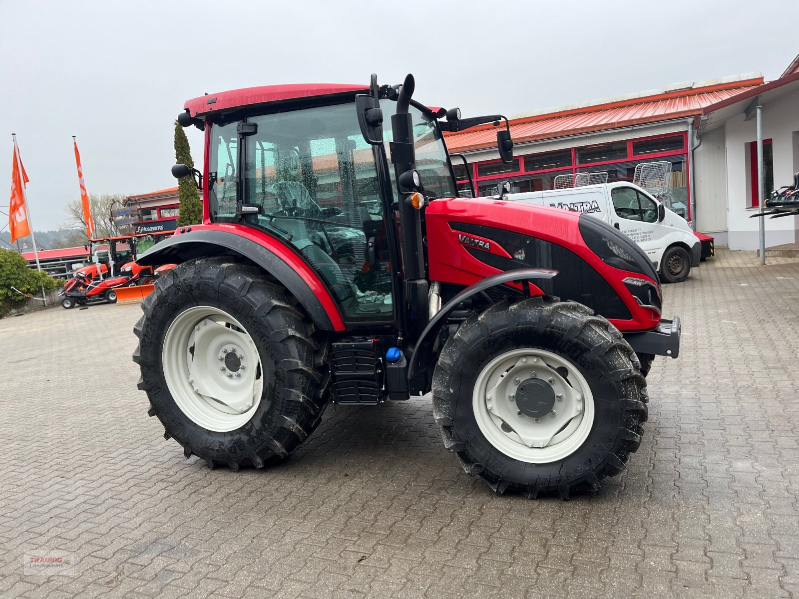 Traktor tip Valtra A 75/ 85/95, Neumaschine in Mainburg/Wambach (Poză 2)