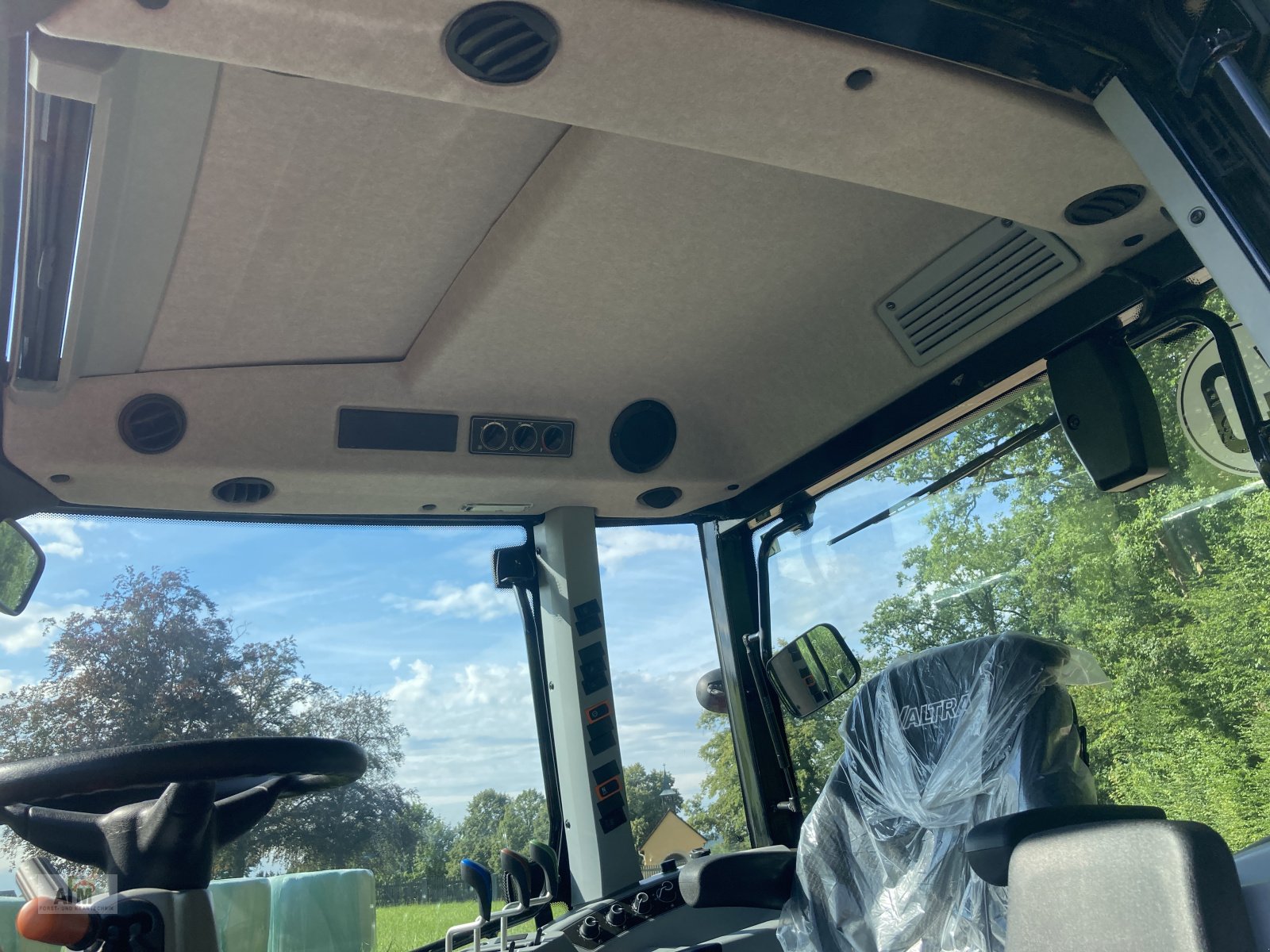 Traktor a típus Valtra A 75 H2, Neumaschine ekkor: Bodenwöhr/ Taxöldern (Kép 5)