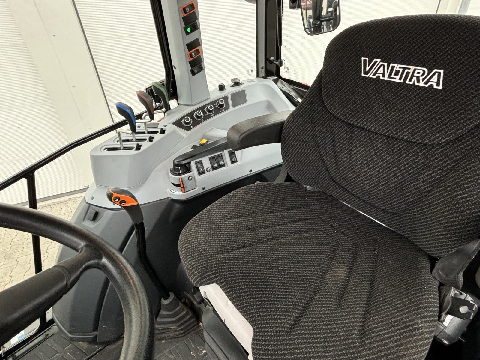 Traktor za tip Valtra A 75 SH, Gebrauchtmaschine u Bad Oldesloe (Slika 10)