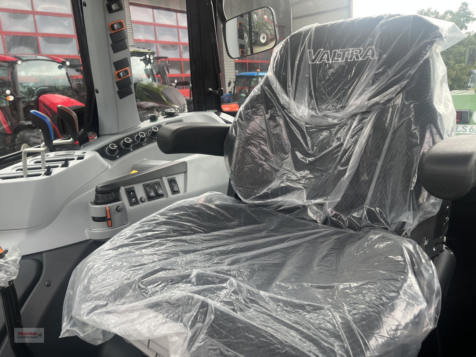 Traktor Türe ait Valtra A 75, Neumaschine içinde Mainburg/Wambach (resim 16)