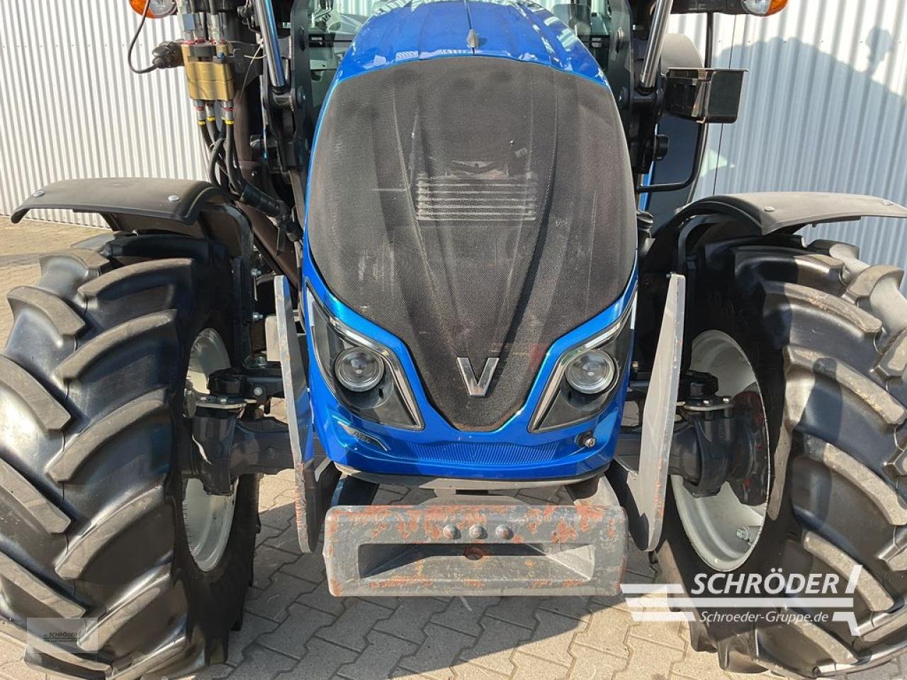 Traktor des Typs Valtra A 84 SH, Gebrauchtmaschine in Wildeshausen (Bild 10)