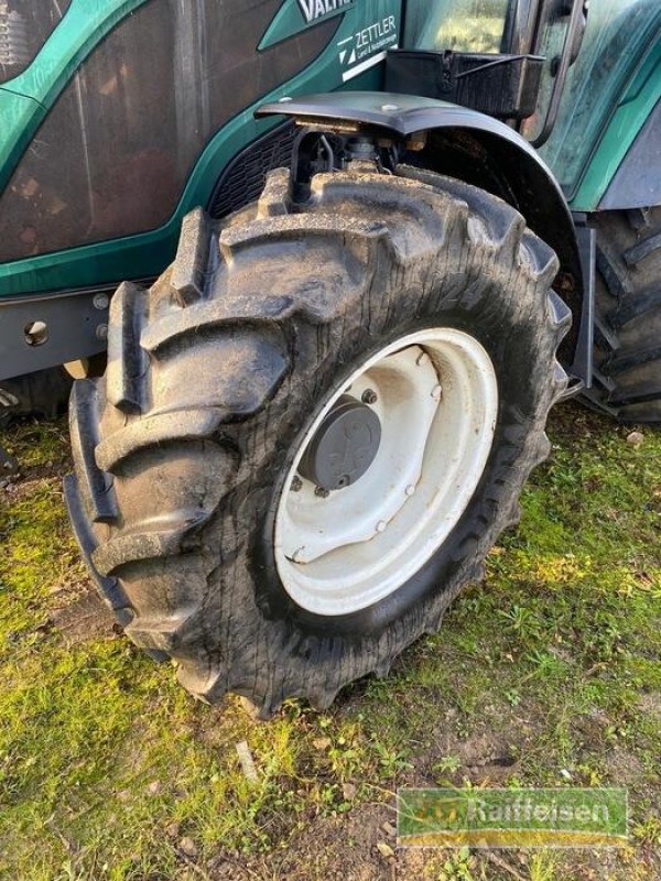 Traktor от тип Valtra A 84, Gebrauchtmaschine в Weil am Rhein-Haltingen (Снимка 3)