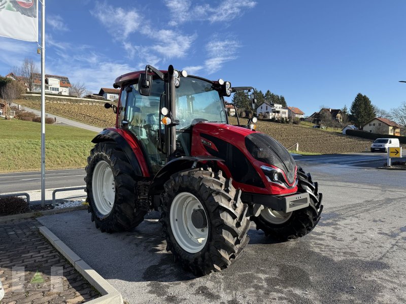 Traktor типа Valtra A 95, Gebrauchtmaschine в Markt Hartmannsdorf (Фотография 1)