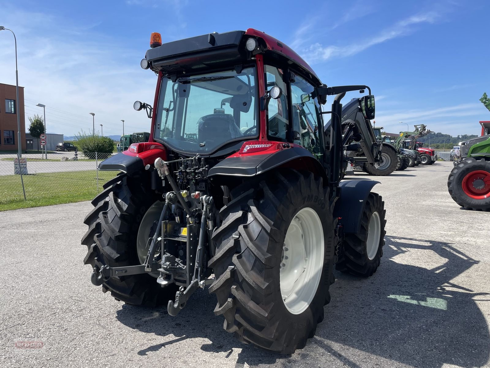 Traktor of the type Valtra A 95, Gebrauchtmaschine in Wieselburg Land (Picture 4)