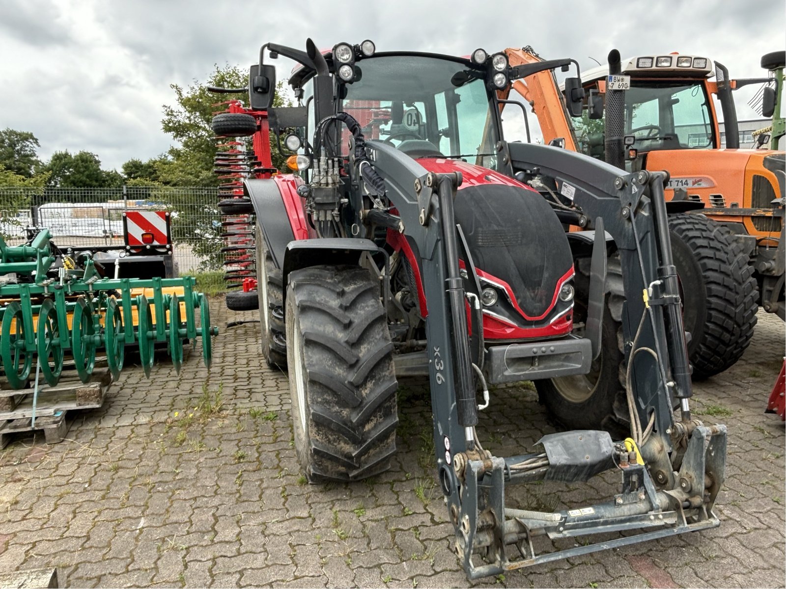 Traktor za tip Valtra A 95, Gebrauchtmaschine u Elmenhorst-Lanken (Slika 13)