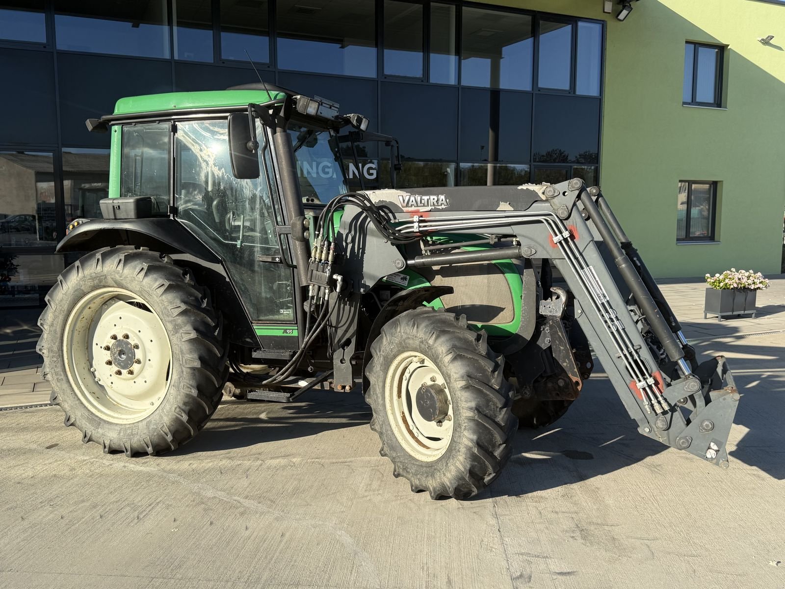 Traktor Türe ait Valtra A 95, Gebrauchtmaschine içinde Hohenruppersdorf (resim 17)