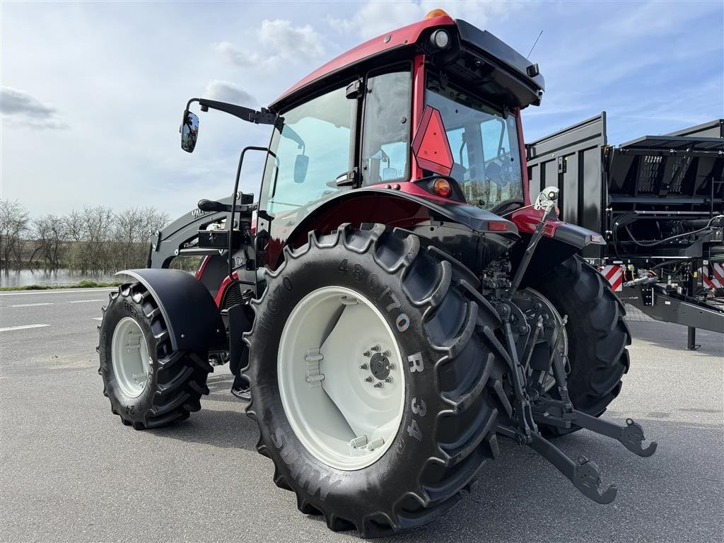 Traktor typu Valtra A104 KUN 595 TIMER OG AIRCON!, Gebrauchtmaschine v Nørager (Obrázok 5)