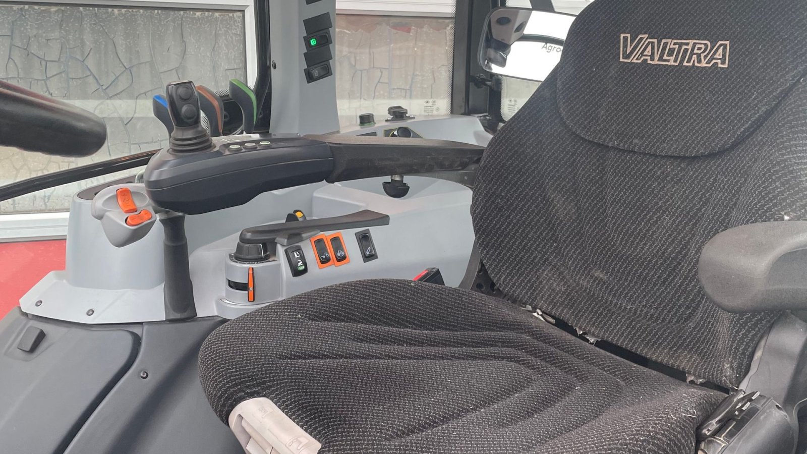 Traktor typu Valtra A104 MH4 H4, Gebrauchtmaschine w Hobro (Zdjęcie 6)