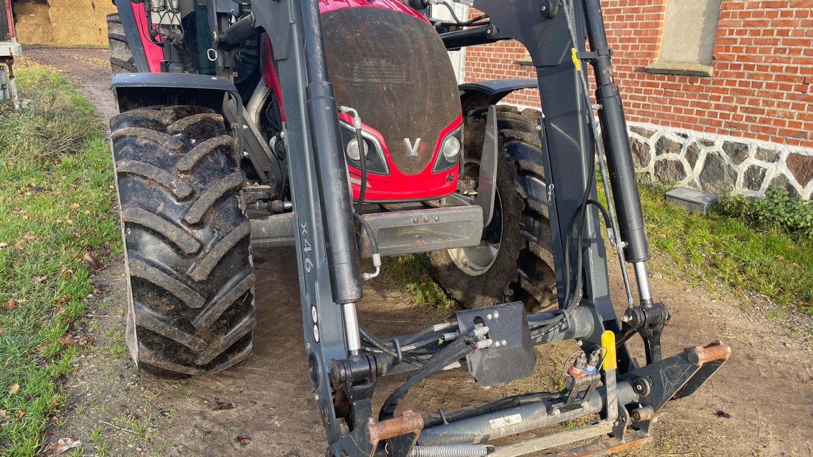 Traktor от тип Valtra A104 MH4 Hitech, Gebrauchtmaschine в Hobro (Снимка 7)