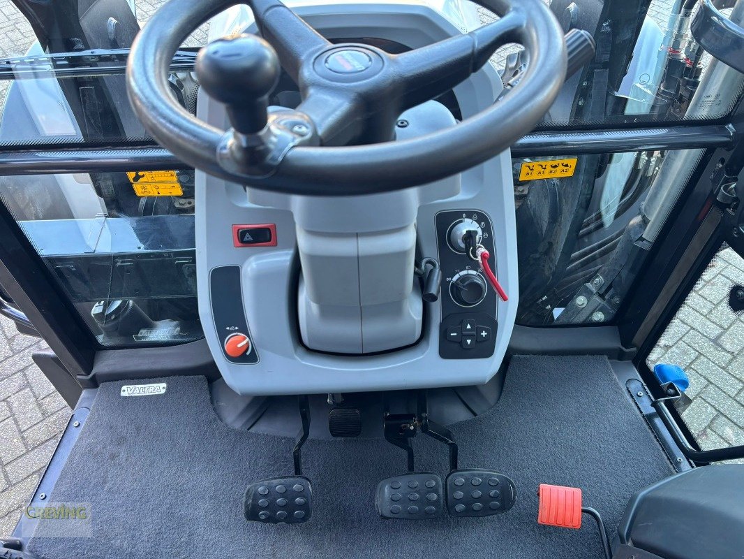 Traktor от тип Valtra A104, Gebrauchtmaschine в Ahaus (Снимка 12)