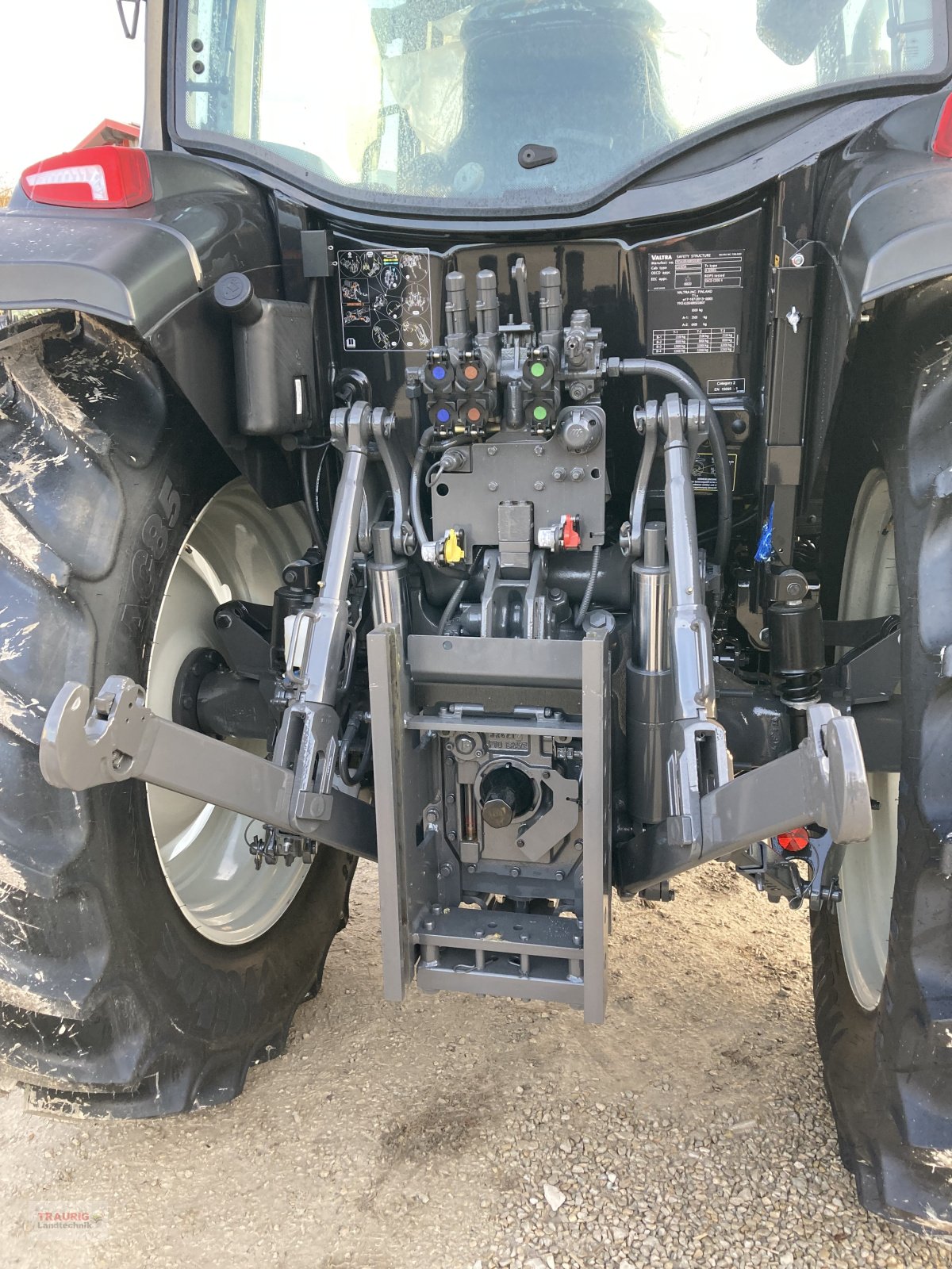 Traktor Türe ait Valtra A105 H4, Neumaschine içinde Mainburg/Wambach (resim 17)