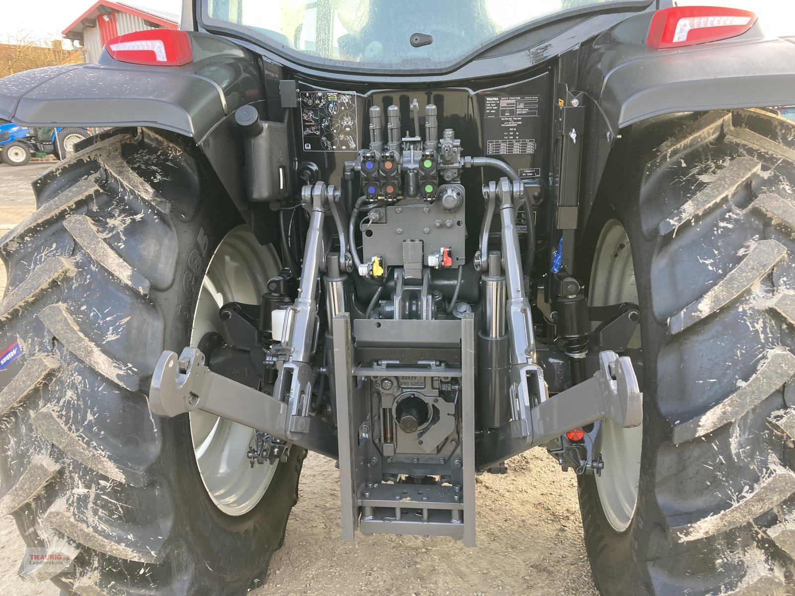 Traktor Türe ait Valtra A105 H4, Neumaschine içinde Mainburg/Wambach (resim 18)