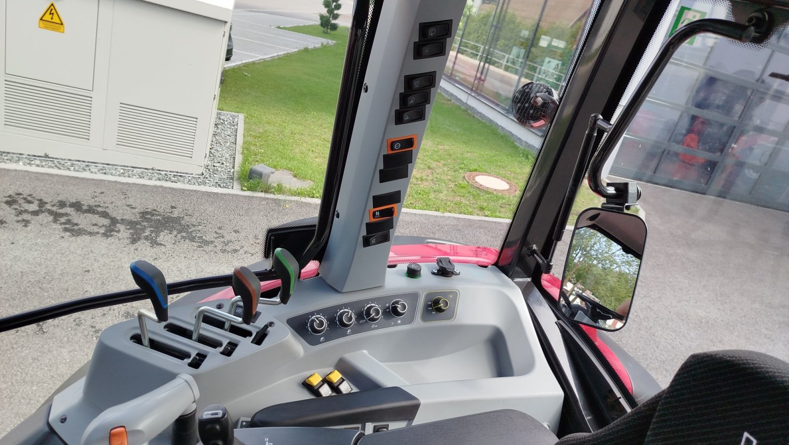 Traktor του τύπου Valtra A105 MH4 2B0, Gebrauchtmaschine σε Lößnitz  (Φωτογραφία 8)