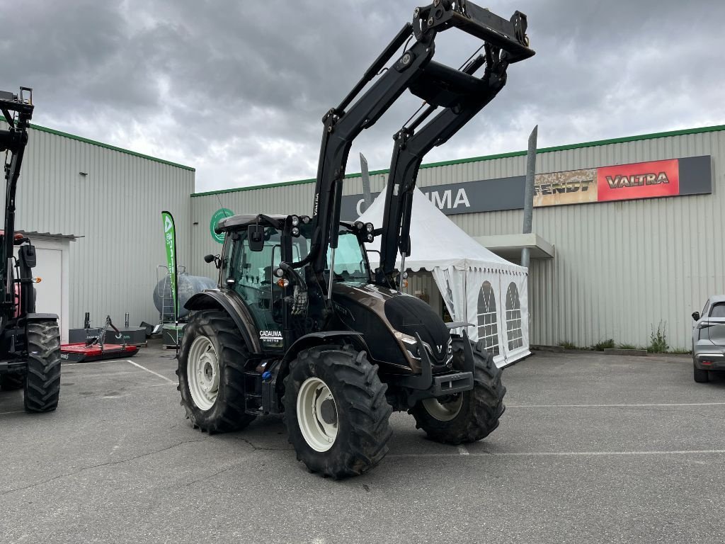 Traktor typu Valtra A105, Gebrauchtmaschine v Calmont (Obrázek 5)