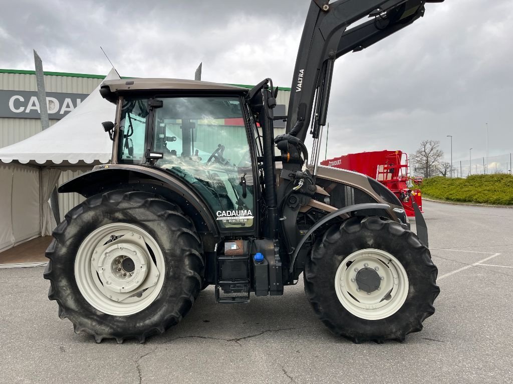 Traktor typu Valtra A105, Gebrauchtmaschine v Calmont (Obrázek 8)