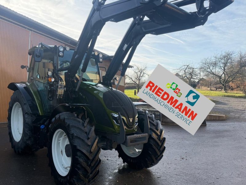 Traktor des Typs Valtra A105, Neumaschine in Gemünden (Bild 1)