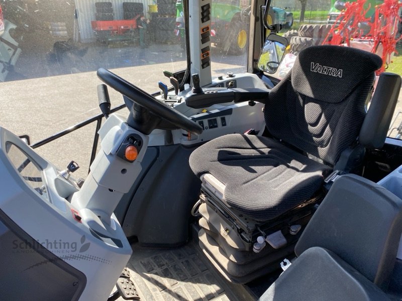 Traktor du type Valtra A105, Gebrauchtmaschine en Soltau (Photo 15)