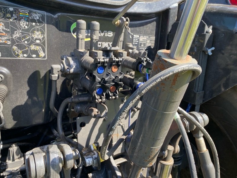 Traktor du type Valtra A105, Gebrauchtmaschine en Soltau (Photo 5)