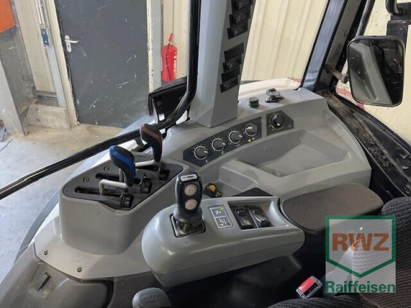 Traktor typu Valtra A114 H, Gebrauchtmaschine w Wölfersheim-Berstadt (Zdjęcie 5)