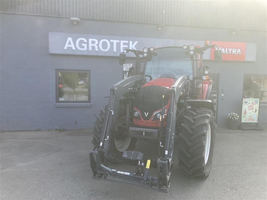 Traktor του τύπου Valtra A114 H4 Få timer som ny, Gebrauchtmaschine σε Hobro (Φωτογραφία 3)