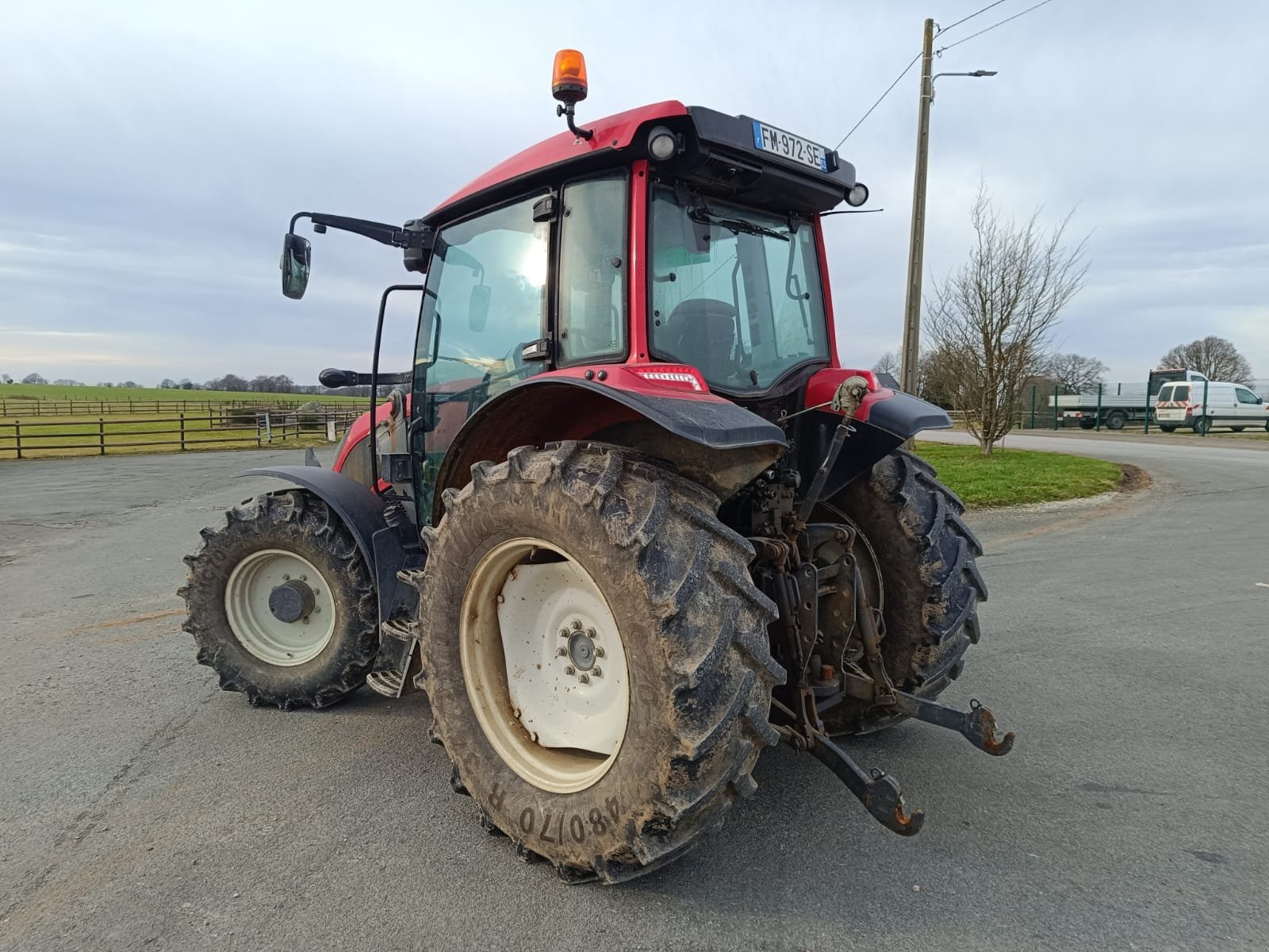 Traktor des Typs Valtra A114, Gebrauchtmaschine in Le Horps (Bild 3)