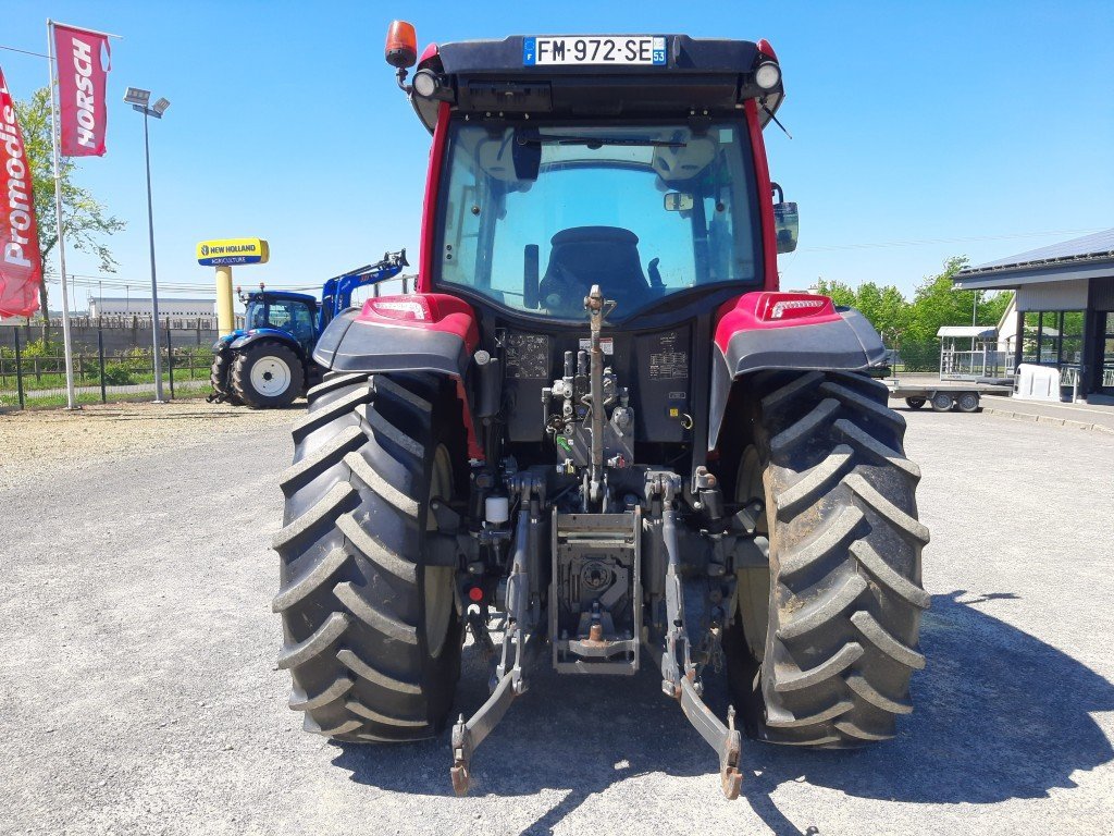 Traktor van het type Valtra A114, Gebrauchtmaschine in Aron (Foto 8)