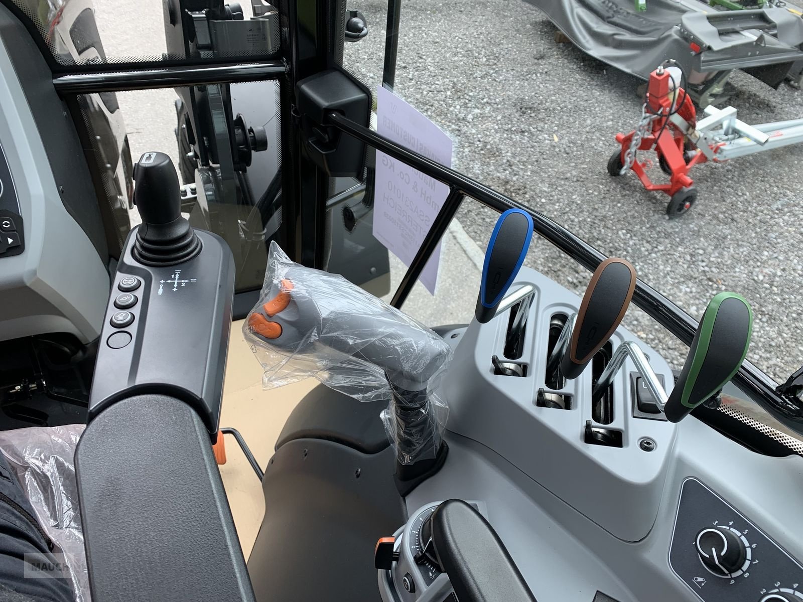Traktor typu Valtra A115 MH4 + Frontlader G4L, Neumaschine v Eben (Obrázek 17)