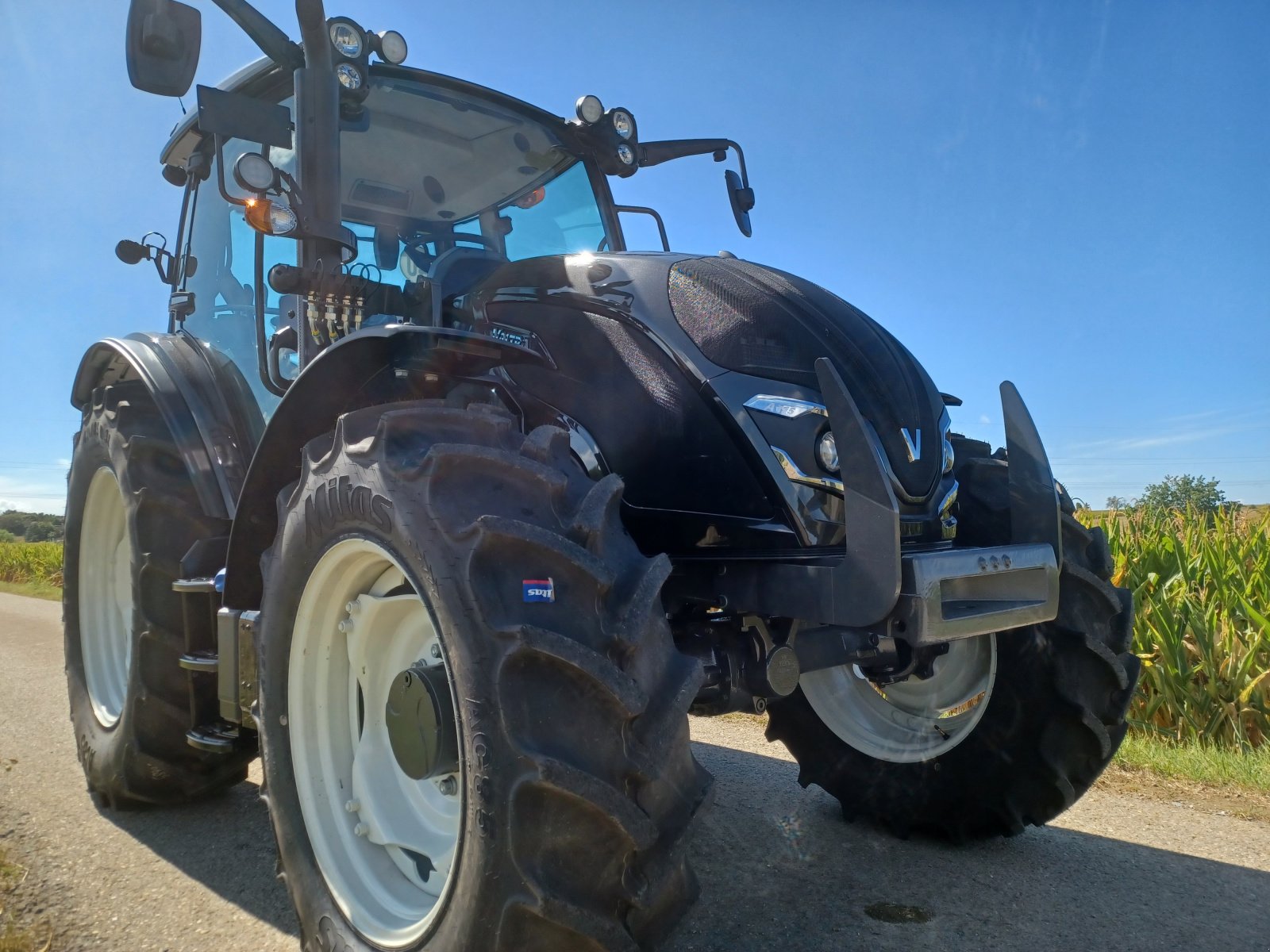 Traktor typu Valtra A115 MH4, Neumaschine v Uffenheim (Obrázek 2)