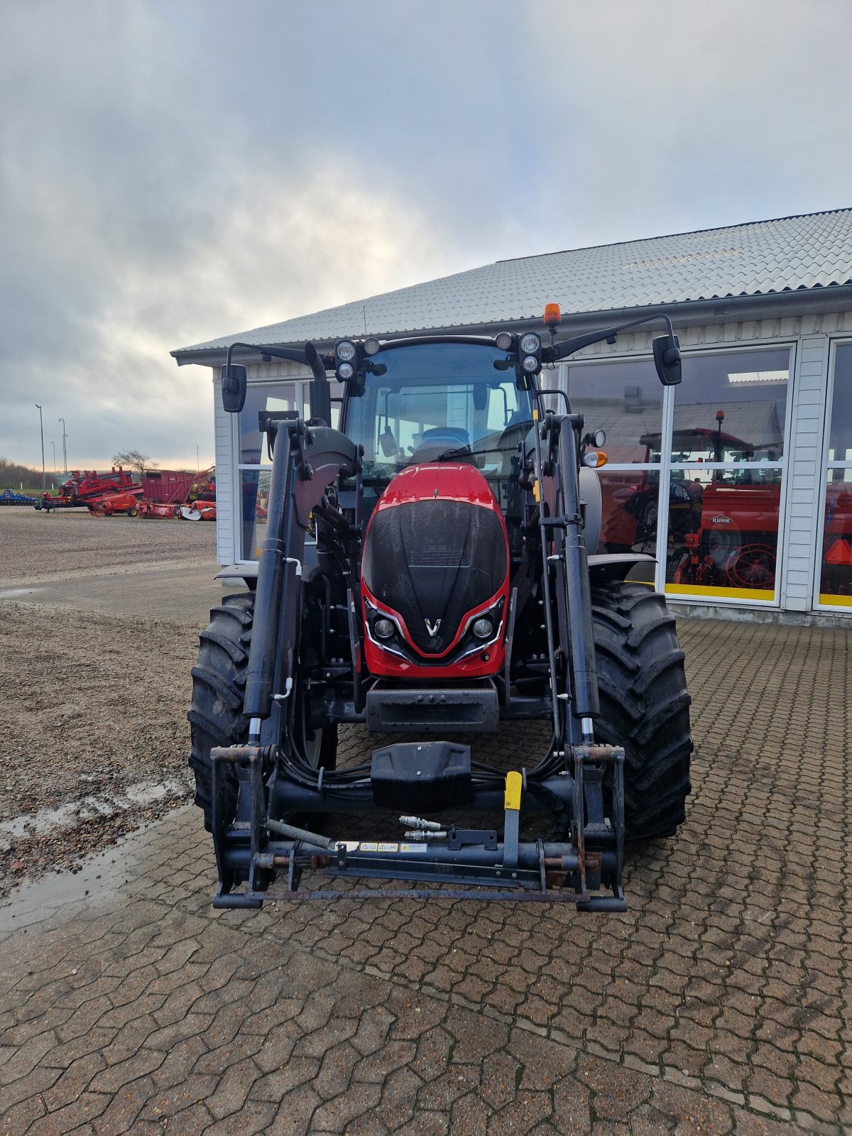Traktor typu Valtra A115 X46 LÆSSER, Gebrauchtmaschine v Thisted (Obrázek 3)