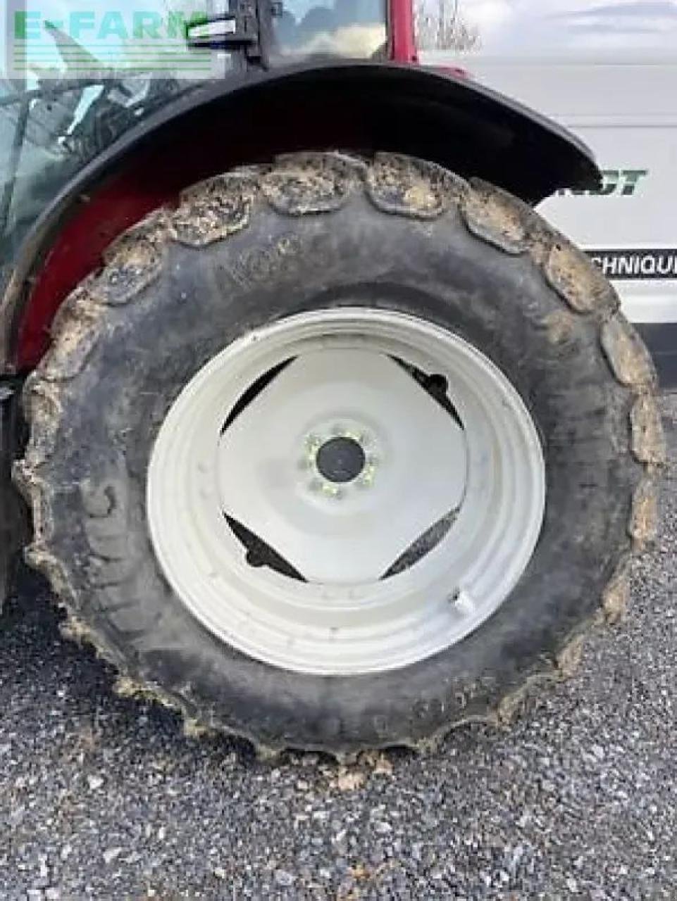 Traktor typu Valtra a115h4, Gebrauchtmaschine v MONFERRAN (Obrázek 7)