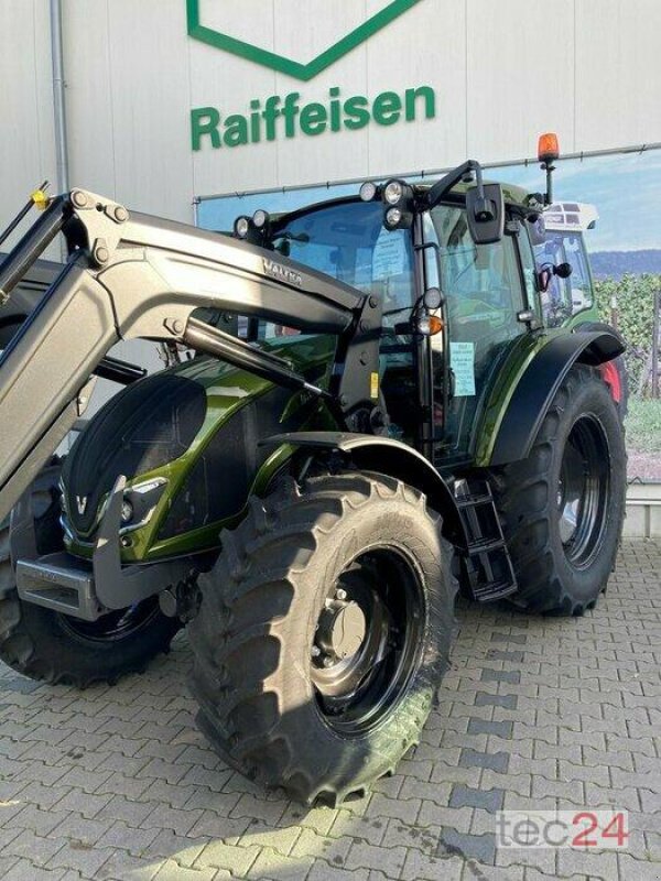 Traktor des Typs Valtra A115MH4, Neumaschine in Gundersheim (Bild 4)