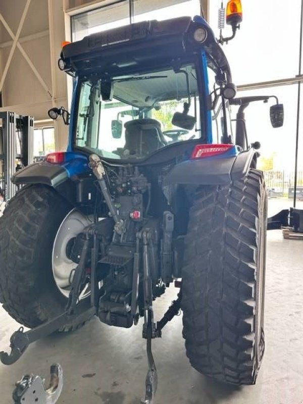 Traktor typu Valtra A124 hitech, 2018, 4898 hours!, Gebrauchtmaschine w Marknesse (Zdjęcie 5)